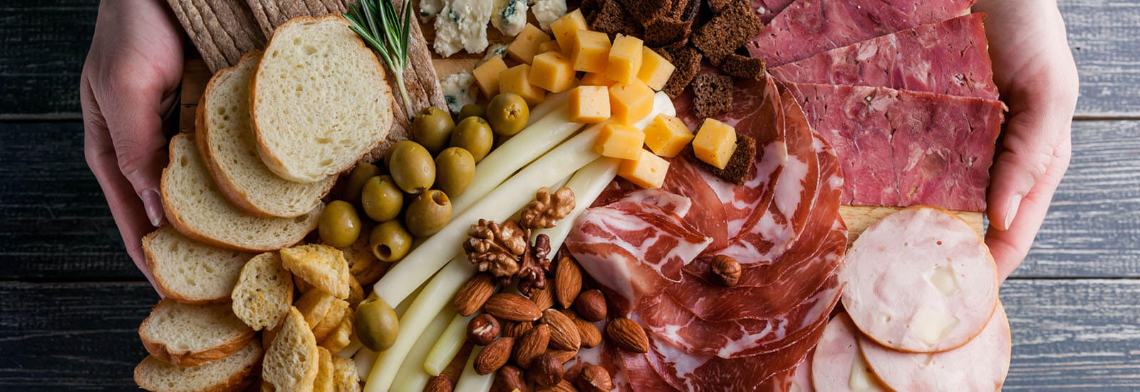 Parisi Deli & Liquors Since 1946 to Our Deli